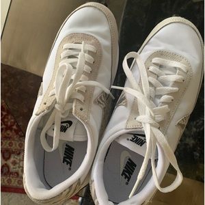 Nike women’s shoes